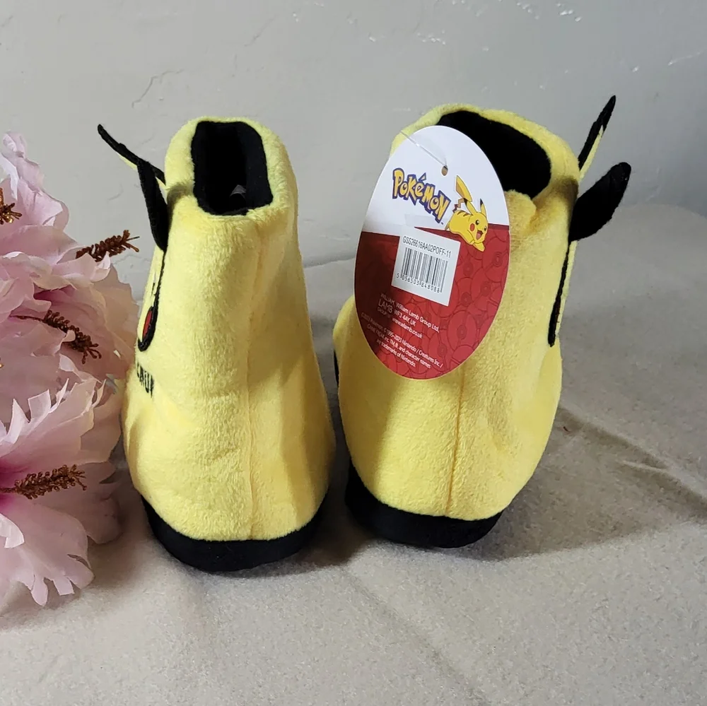 Pokemon NWT Kids Yellow 3D Pikachu Bootie Slippers Size 11 Toddlers
